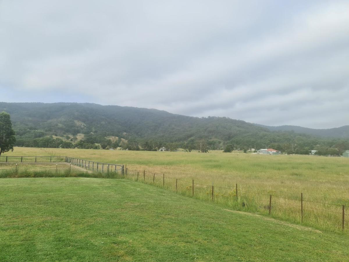 Valley View Motel Murrurundi Esterno foto