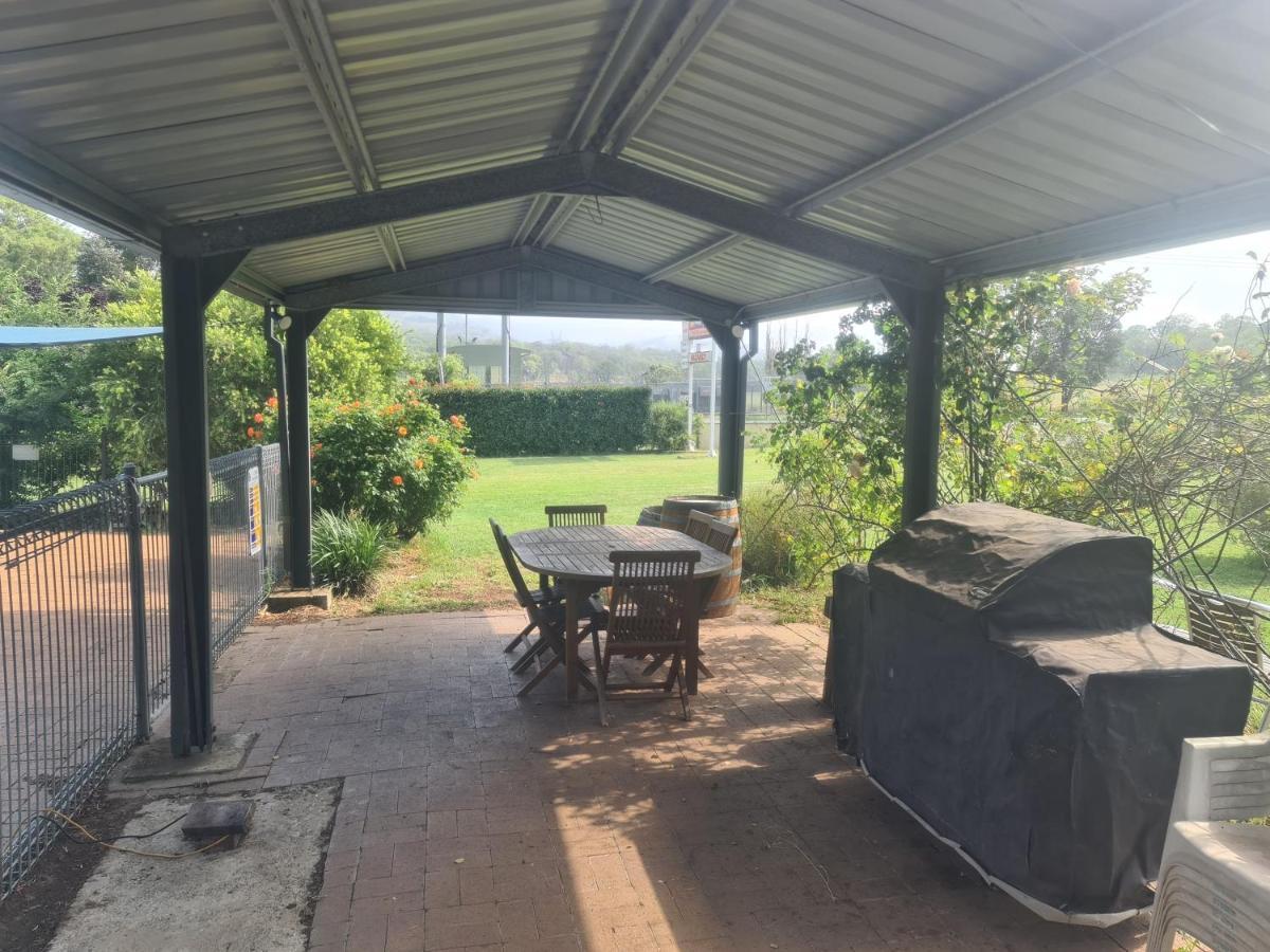Valley View Motel Murrurundi Esterno foto