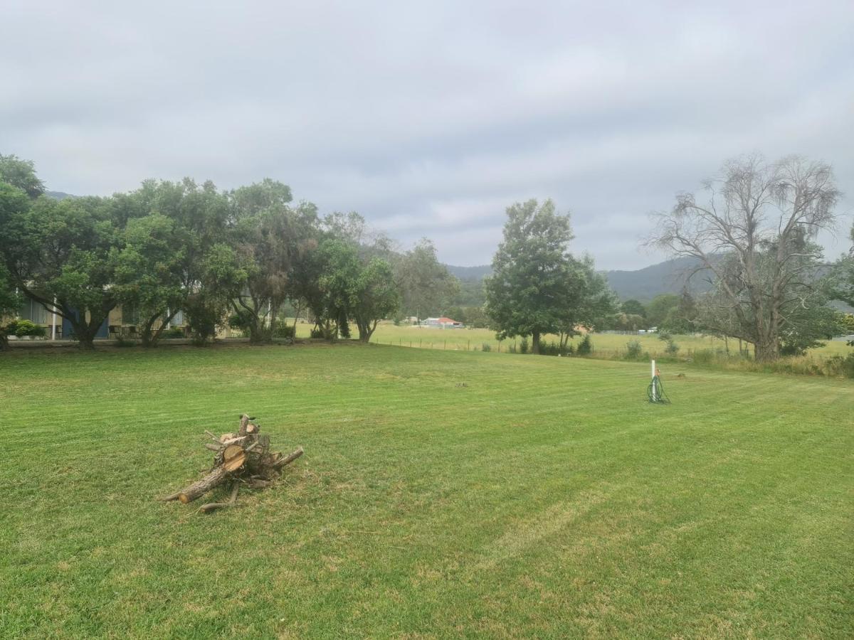 Valley View Motel Murrurundi Esterno foto